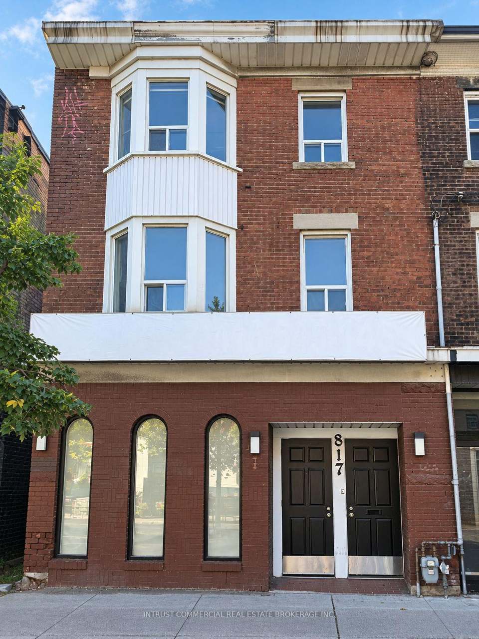 817 Bloor Street W, Toronto, ON M6G 1M1