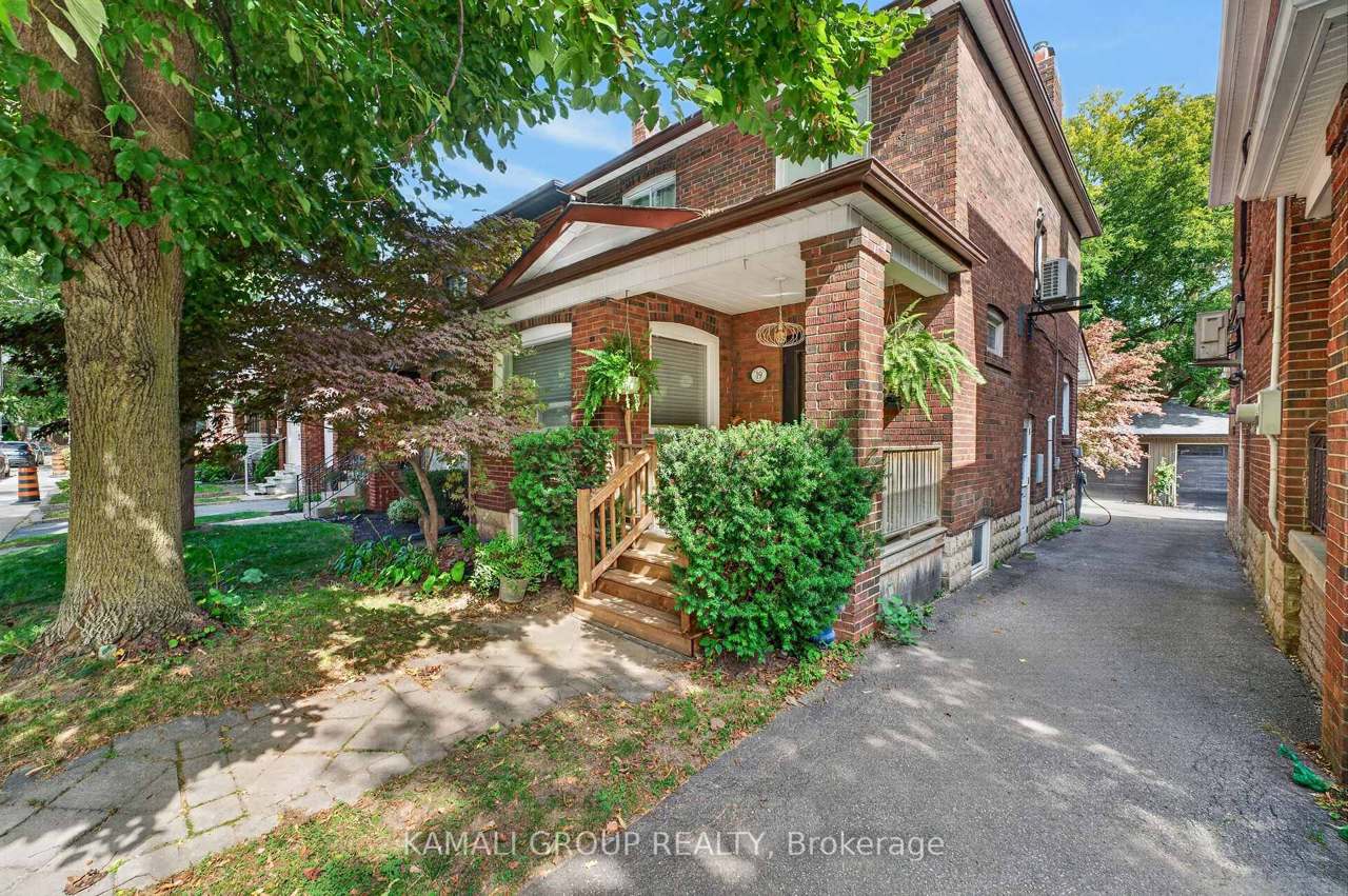 19 Belle Ayre Boulevard, Toronto, ON M4S 2P6