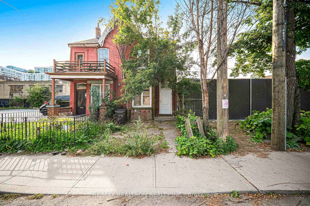 631 Richmond Street W, Toronto, ON M6J 1C2