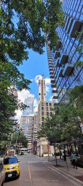 75 St Nicholas Street TH1, Toronto, ON M4Y 0A5