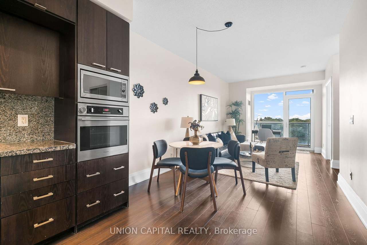 120 Harrison Garden Boulevard 708, Toronto, ON M2N 0H1