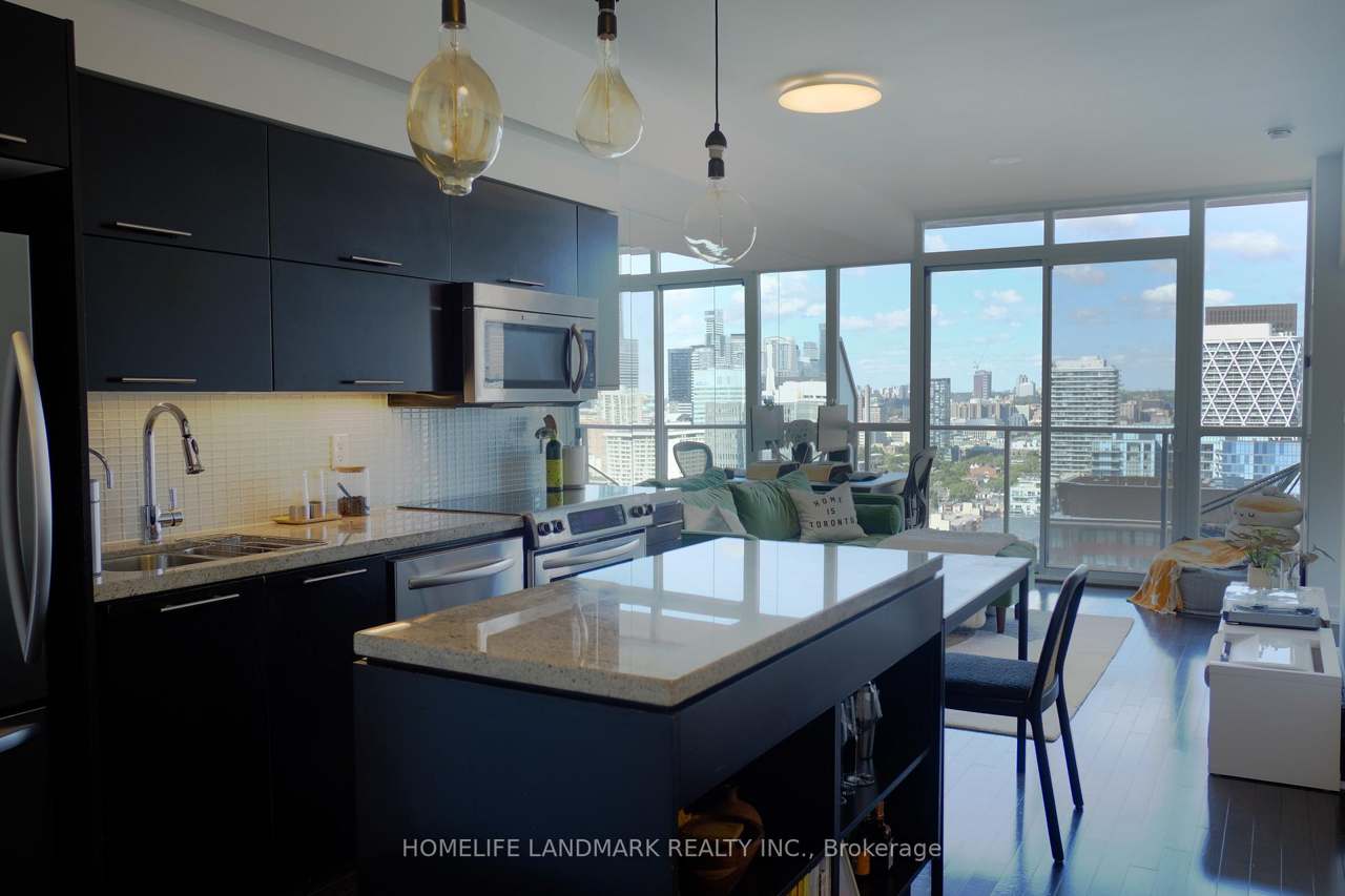 126 Simcoe Street 3306, Toronto, ON M5H 4E6