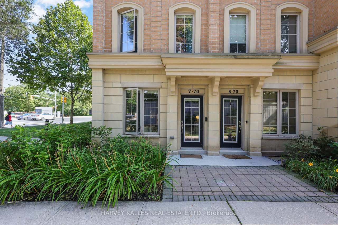70 Hargrave Lane 7, Toronto, ON M4N 0A4