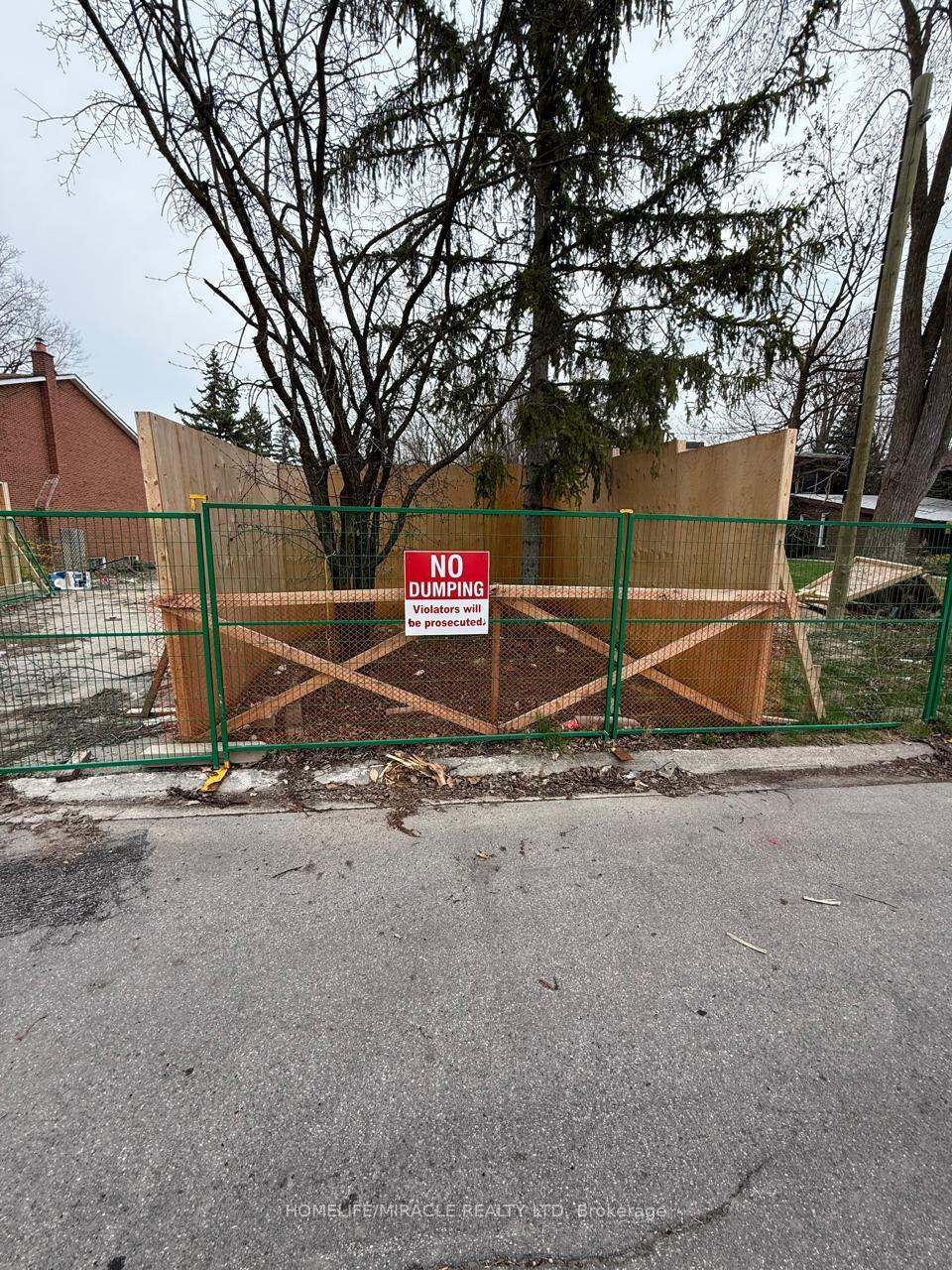 5 Mylesview Place, Toronto, ON M2N 2M7