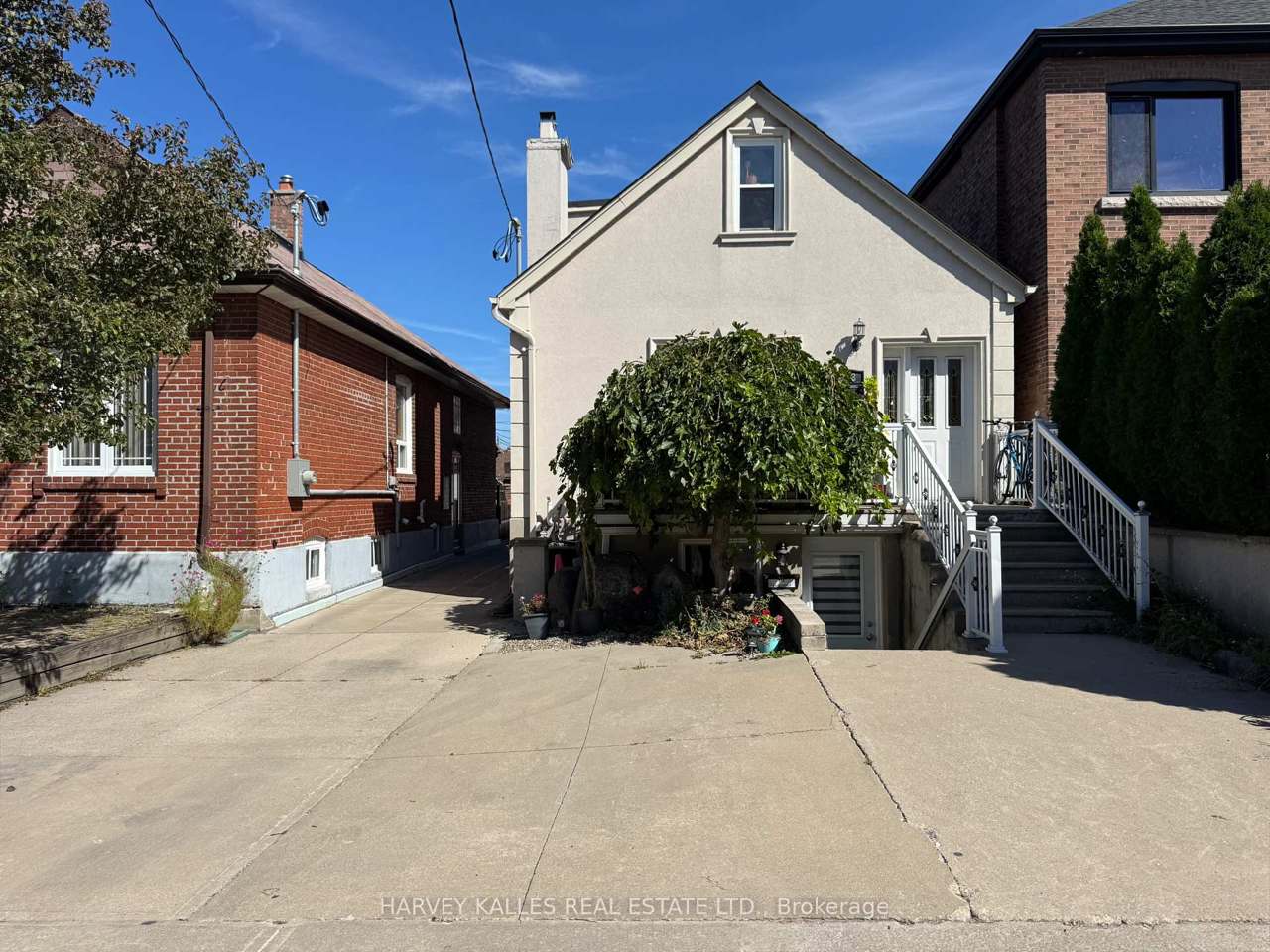 313 Glenholme Avenue, Toronto, ON M6E 3E2