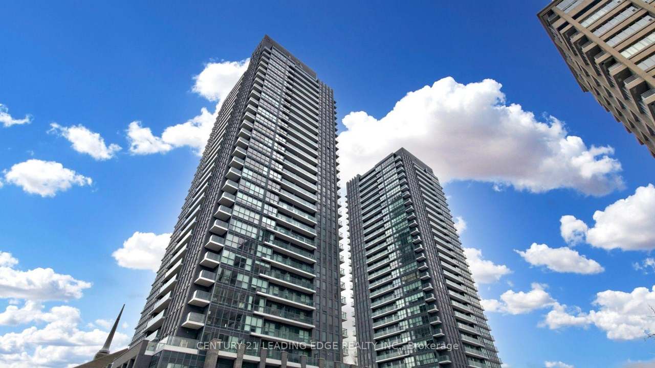 2 Sonic Way 606, Toronto, ON M3C 0P2