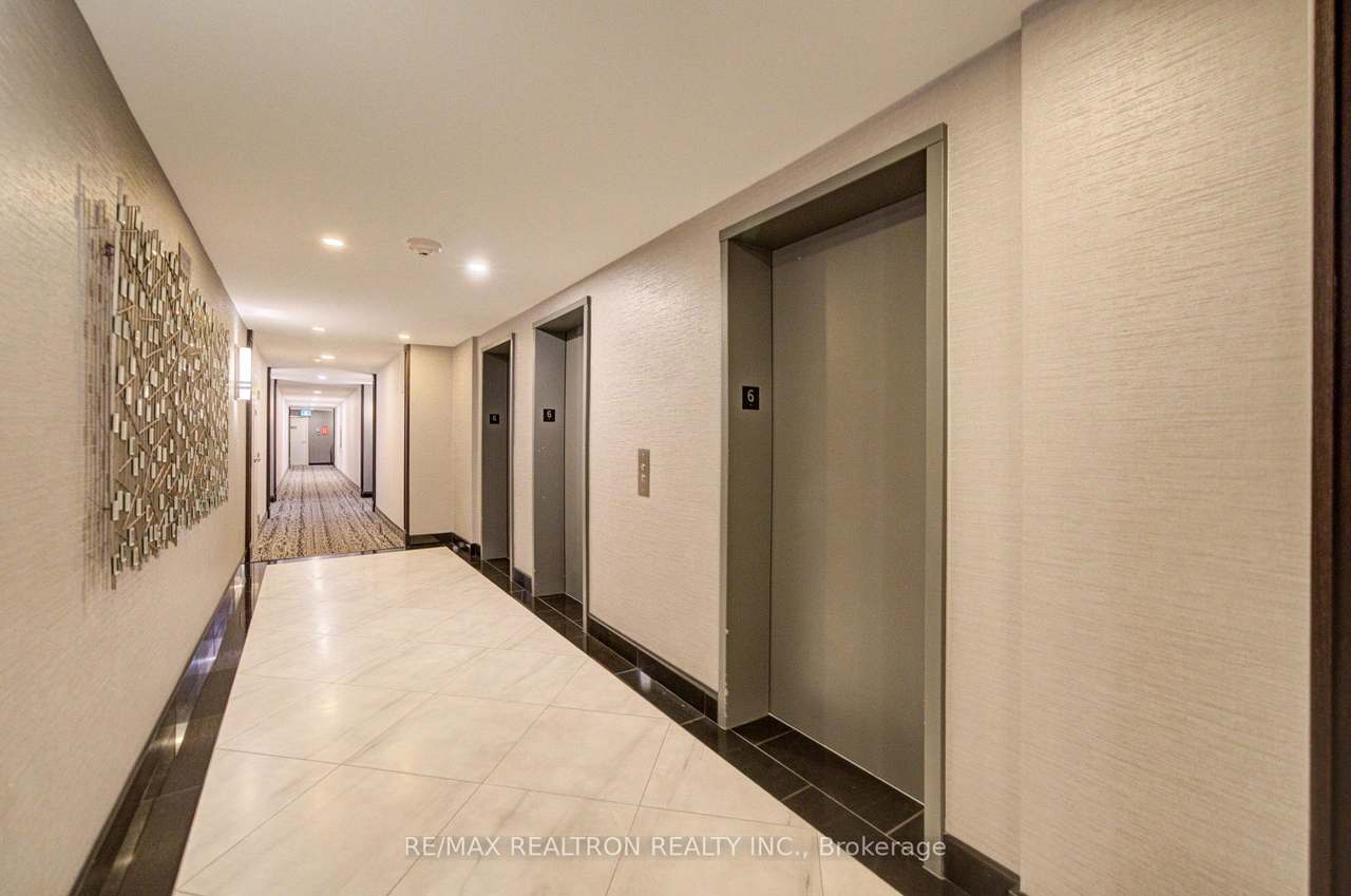 5460 Yonge Street 611, Toronto, ON M2N 6K7