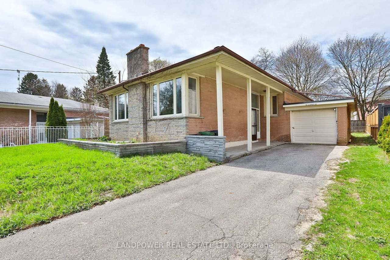 66 Claywood Road, Toronto, ON M2N 2R2