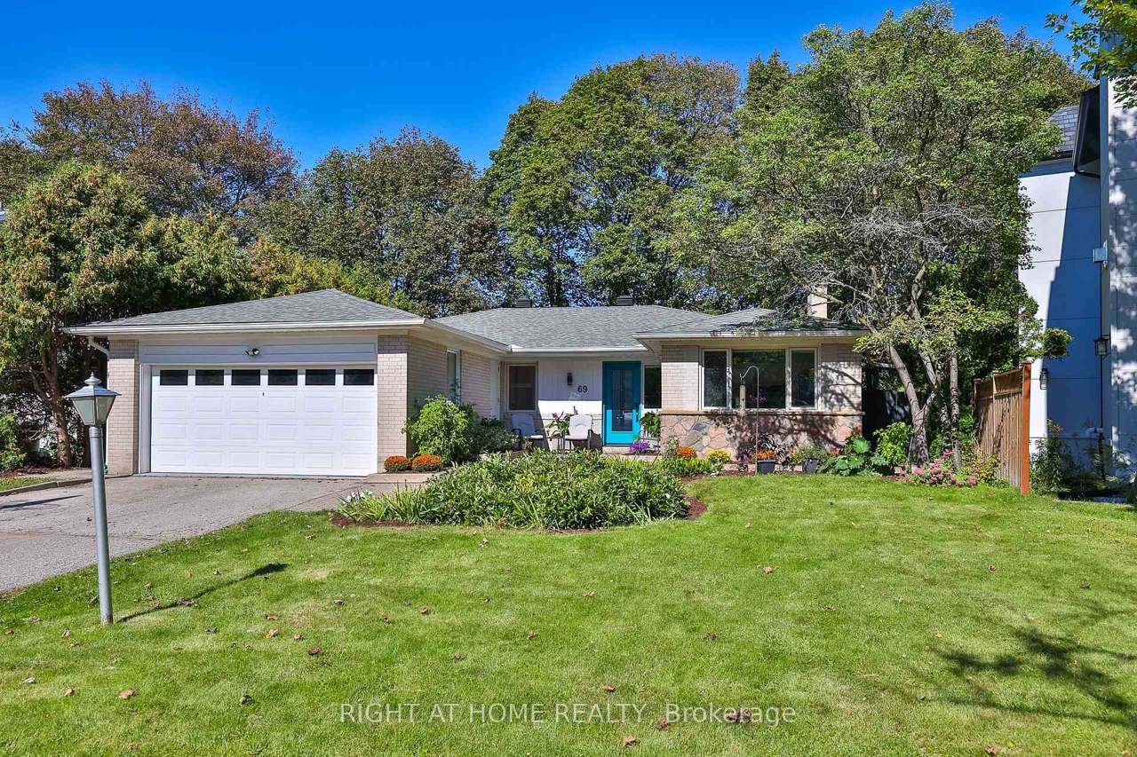 69 Montressor Drive, Toronto, ON M2P 1Z3