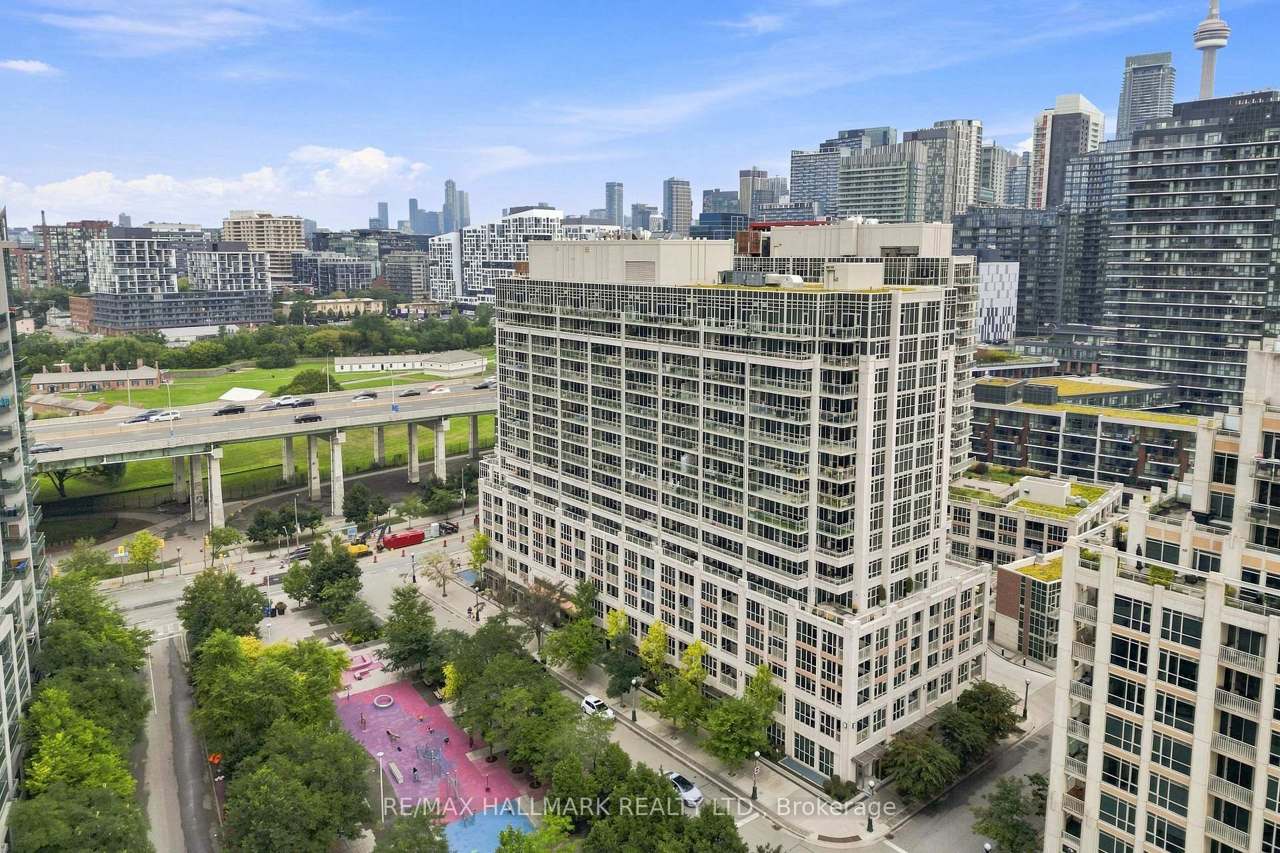 35 Bastion Street 706, Toronto, ON M5V 0C2