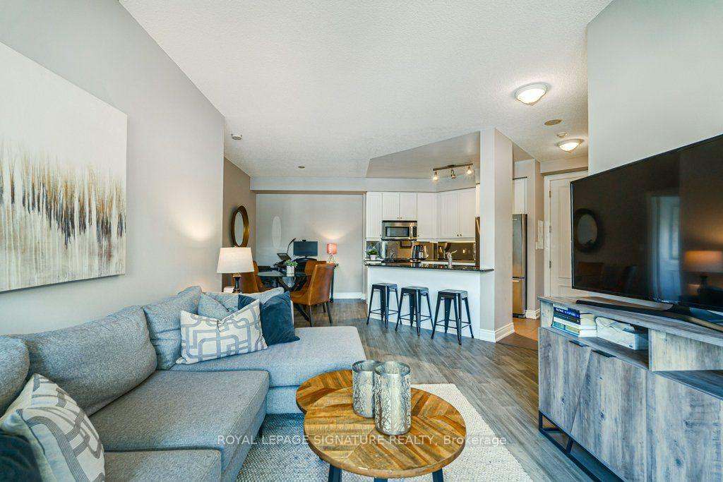 20 Bloorview Place 316, Toronto, ON M2J 0A6