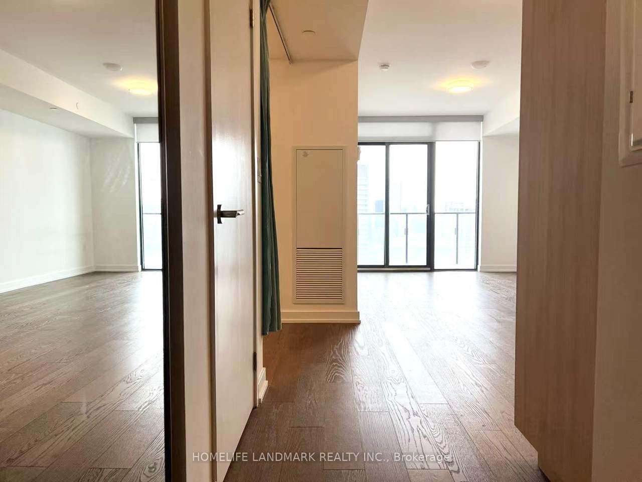 11 Wellesley Street West W 4203, Toronto, ON M4Y 0G4