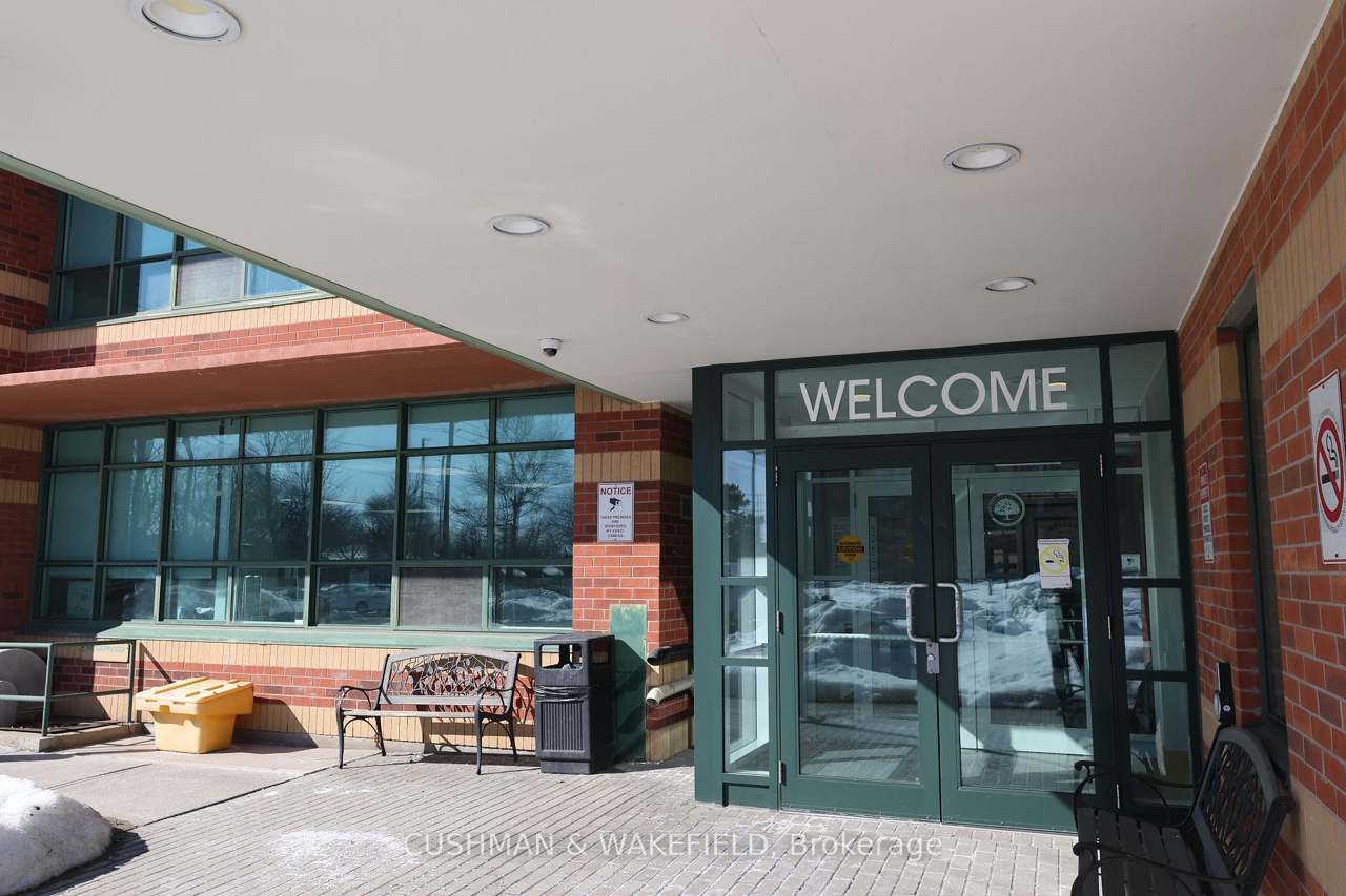 843 Kennedy Road, Toronto, ON M1K 2E3
