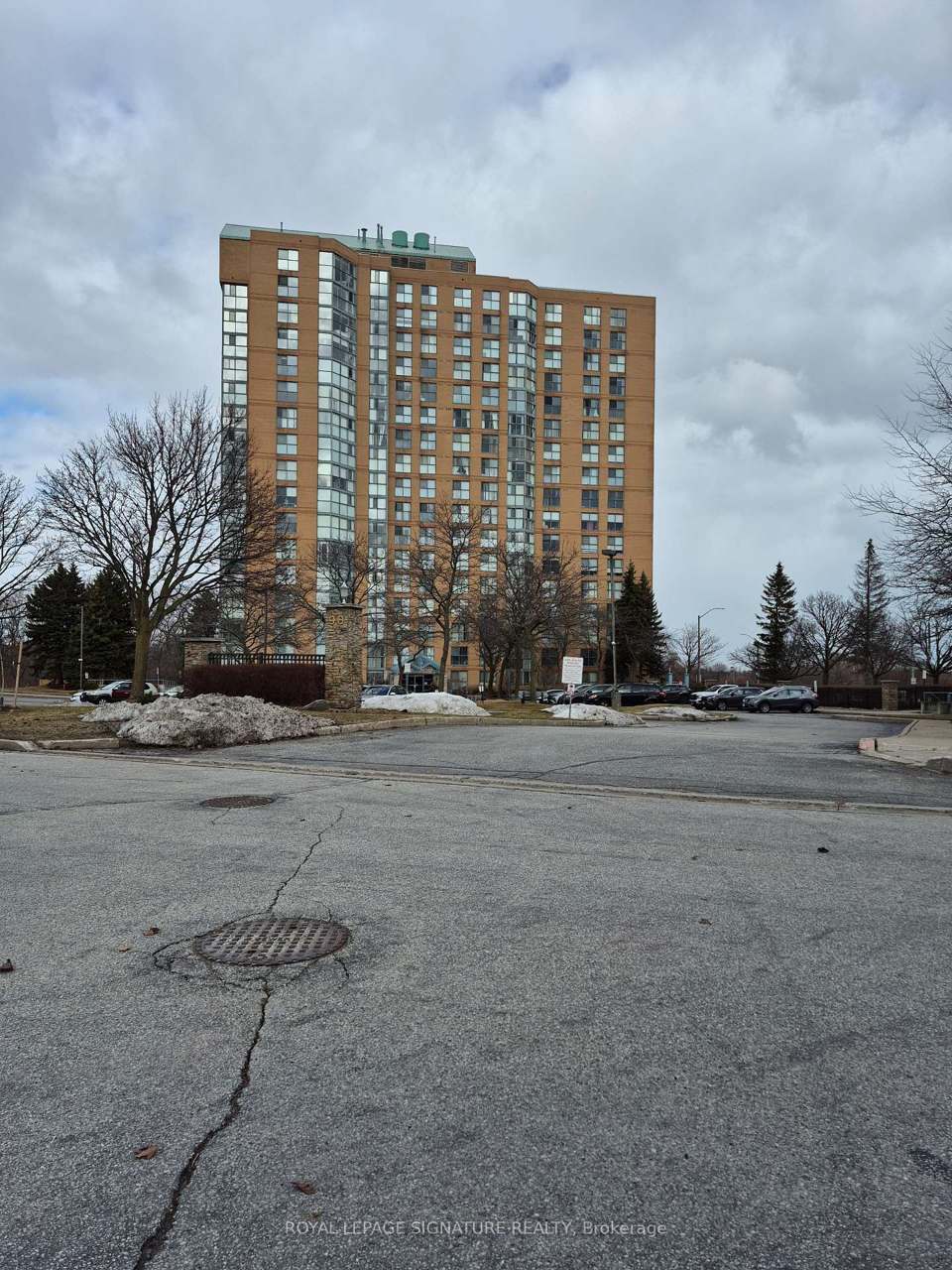 90 Dale Avenue 1607, Toronto, ON M1J 3N4