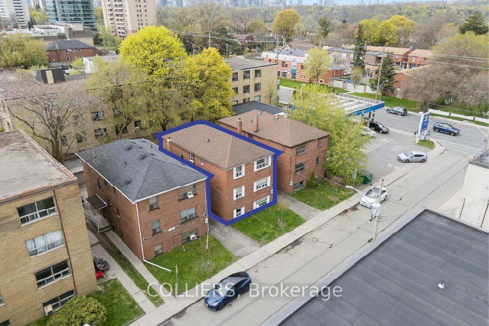 3 Bater Avenue, Toronto, ON M4K 2C1