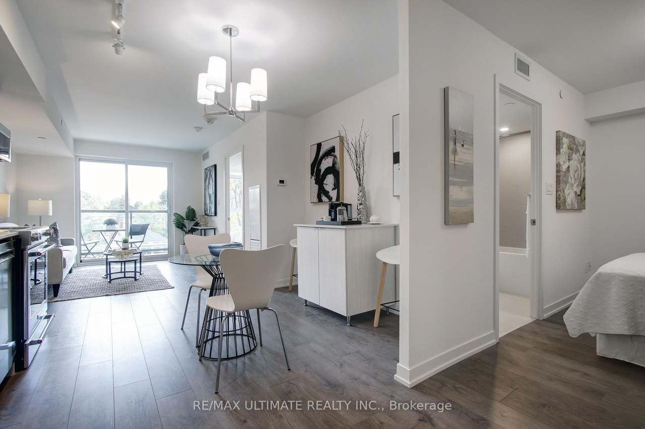 1401 O'Connor Drive 513, Toronto, ON M4B 2V5