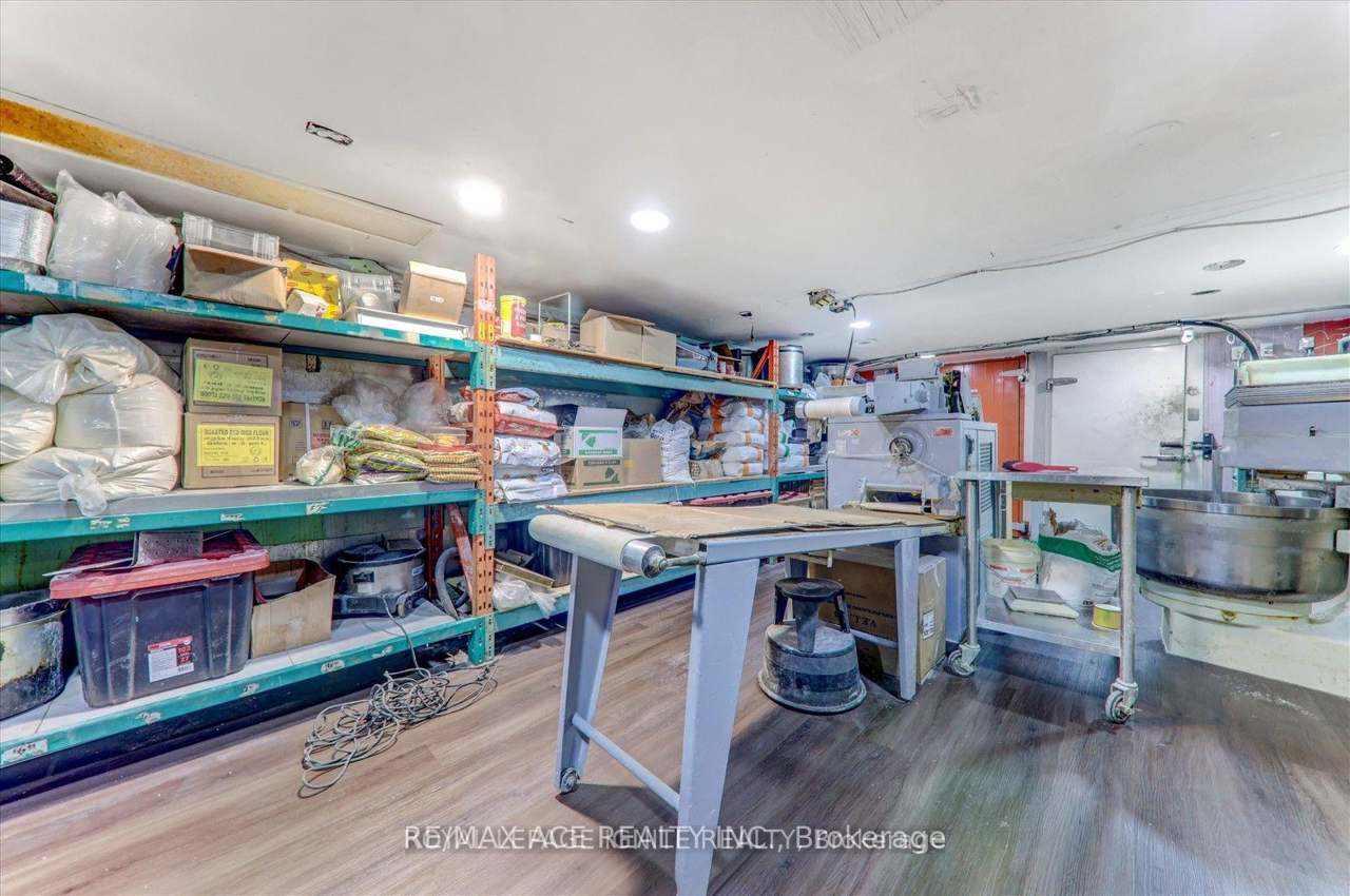 2398 Eglinton Avenue E, Toronto, ON M1K 2P3