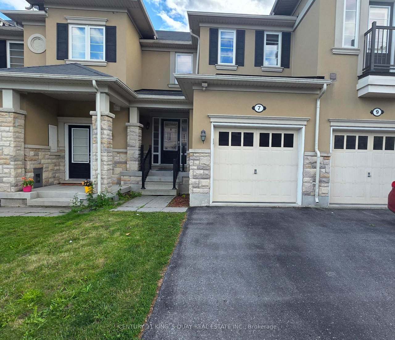 7 Stotts Terrace, Toronto, ON M1C 0C8