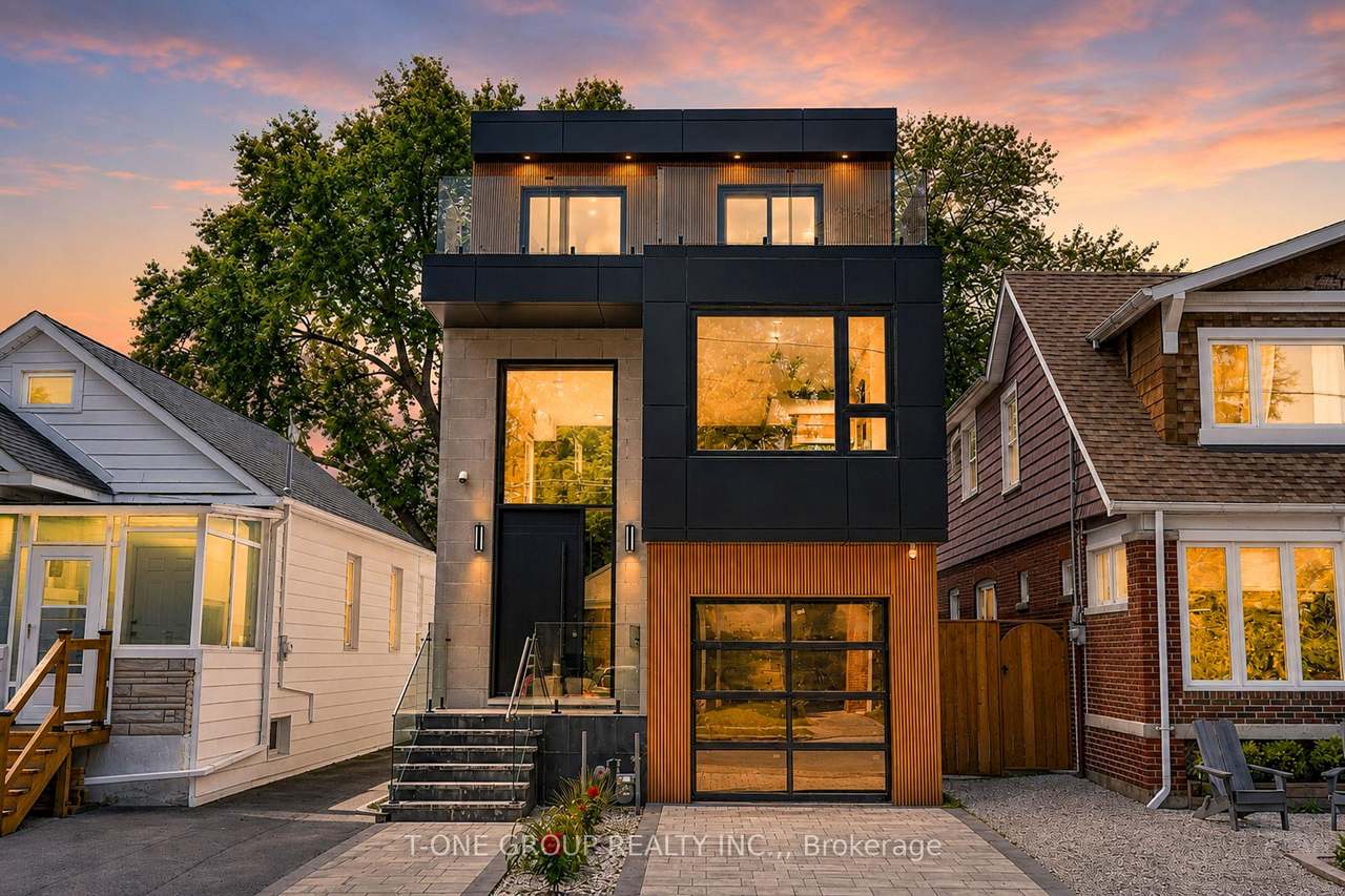 570 Main Street, Toronto, ON M4C 4Y4