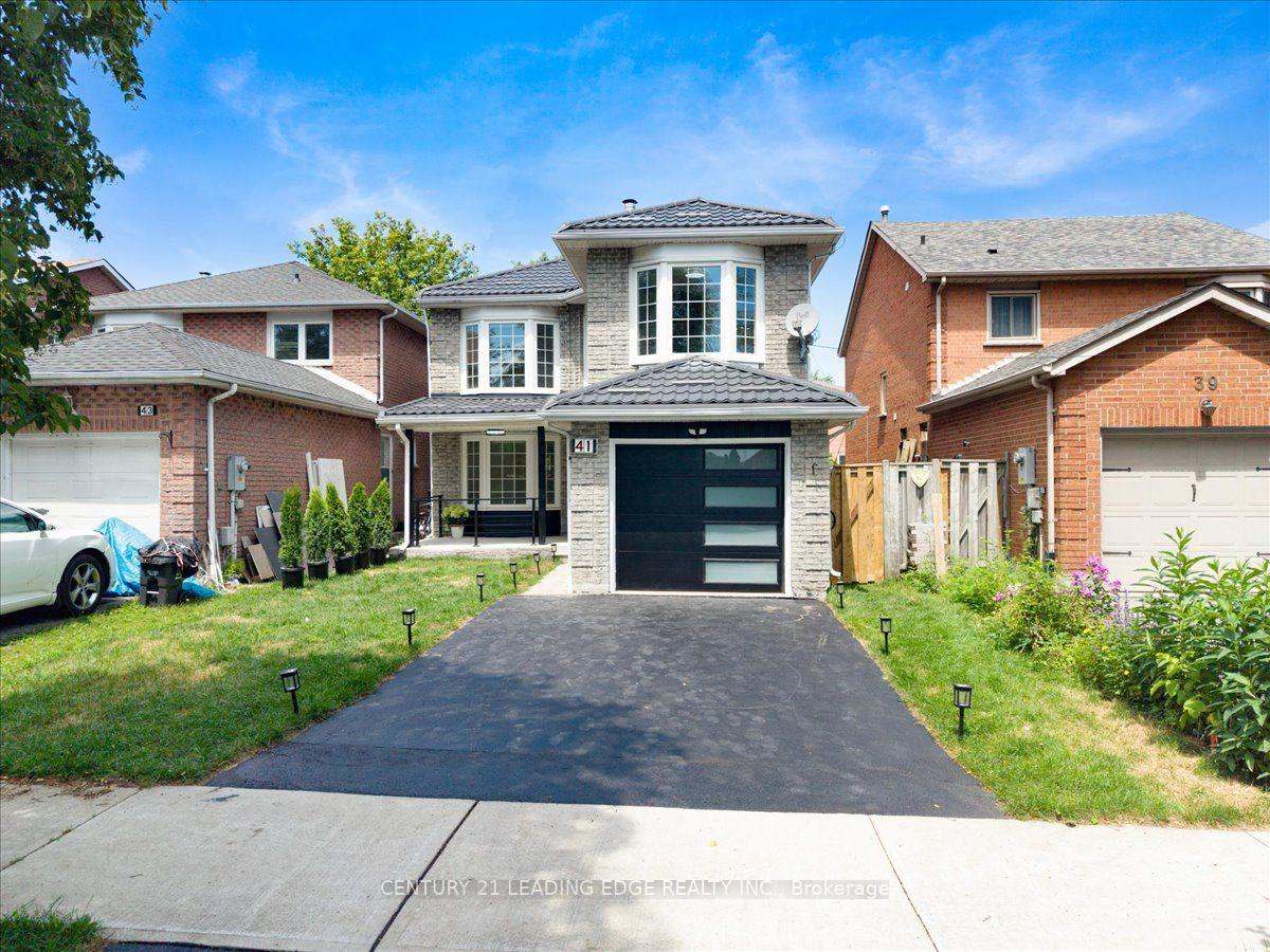 41 Graybark Crescent, Toronto, ON M1C 4J2