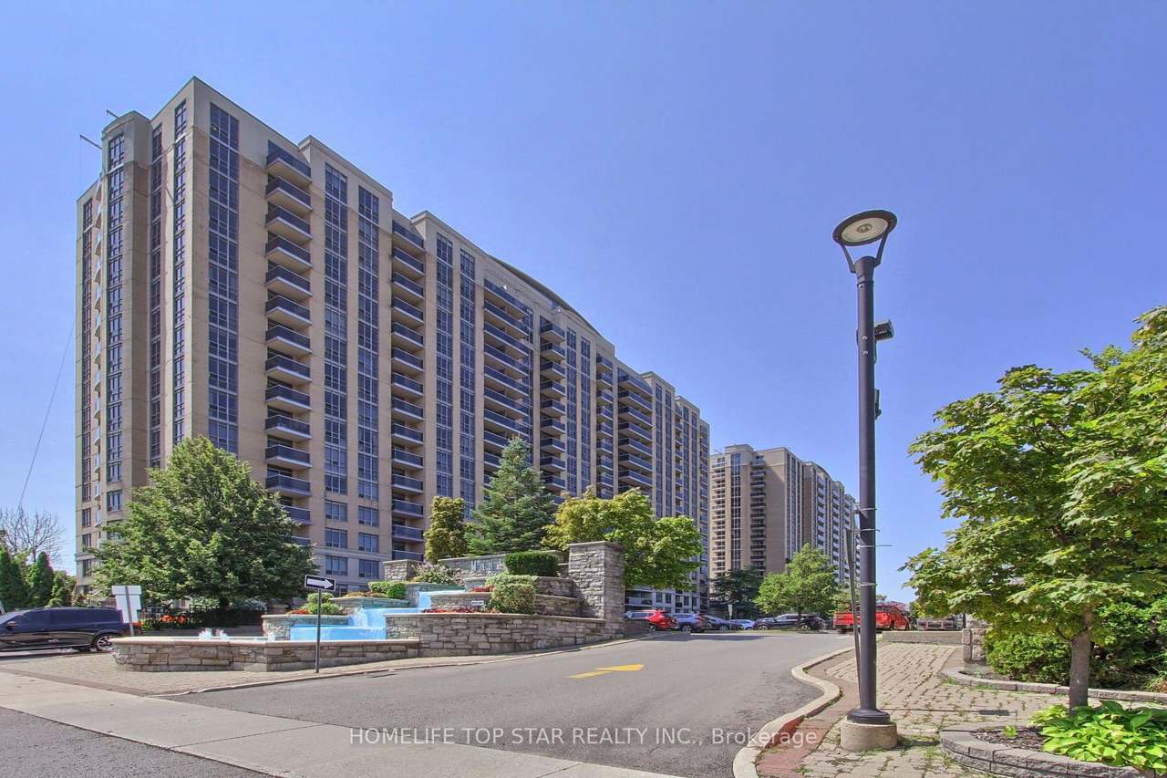 18 Mondeo Drive 1323, Toronto, ON M1P 5C8