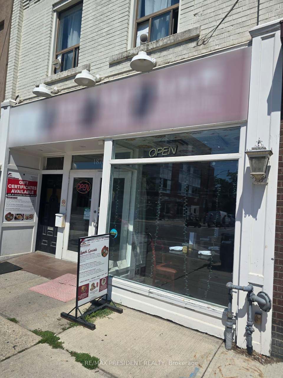 1870 Danforth Avenue, Toronto, ON M4C 1J4