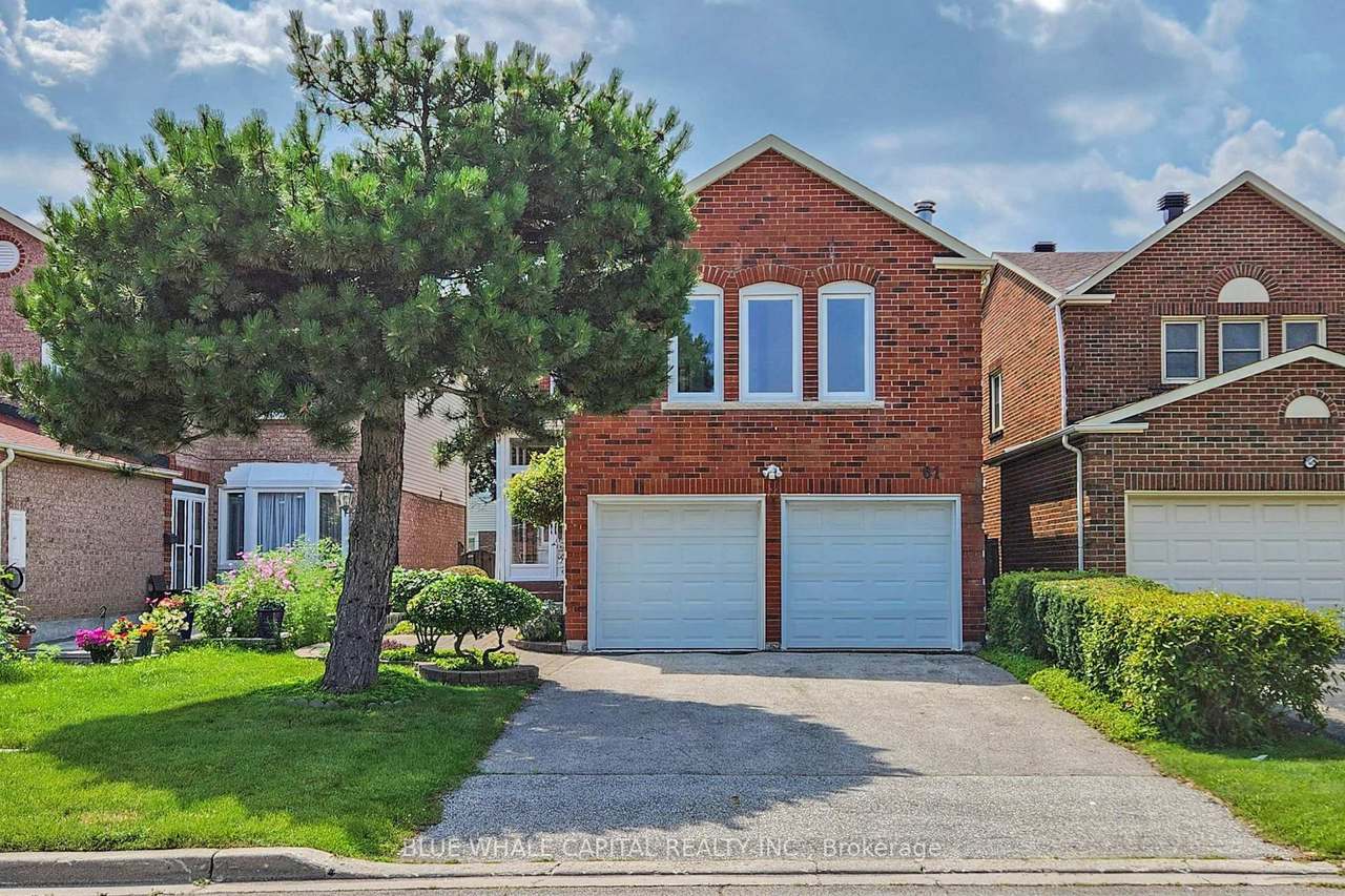 61 Holmbush Crescent, Toronto, ON M1V 2Y8