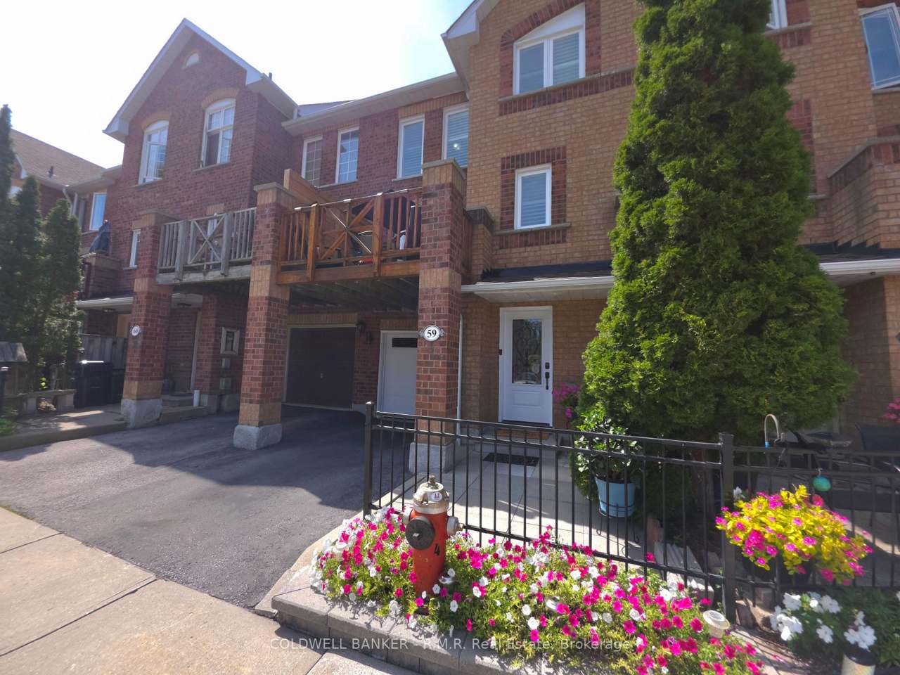 2 Hedge End Road 59, Toronto, ON M1B 5Z8