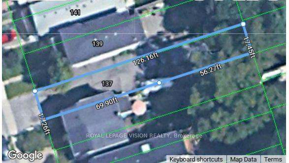 137 King Edward Avenue, Toronto, ON M4C 5J7
