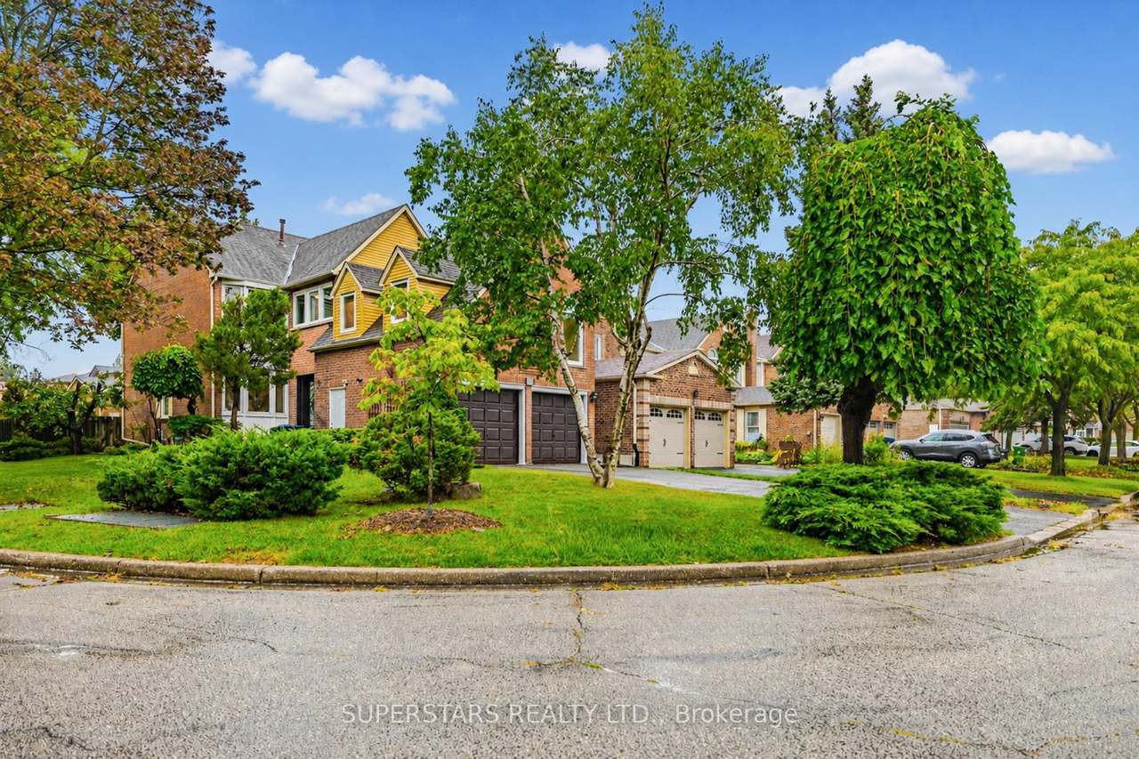 48 Coverdale Crescent, Toronto, ON M1V 2S7