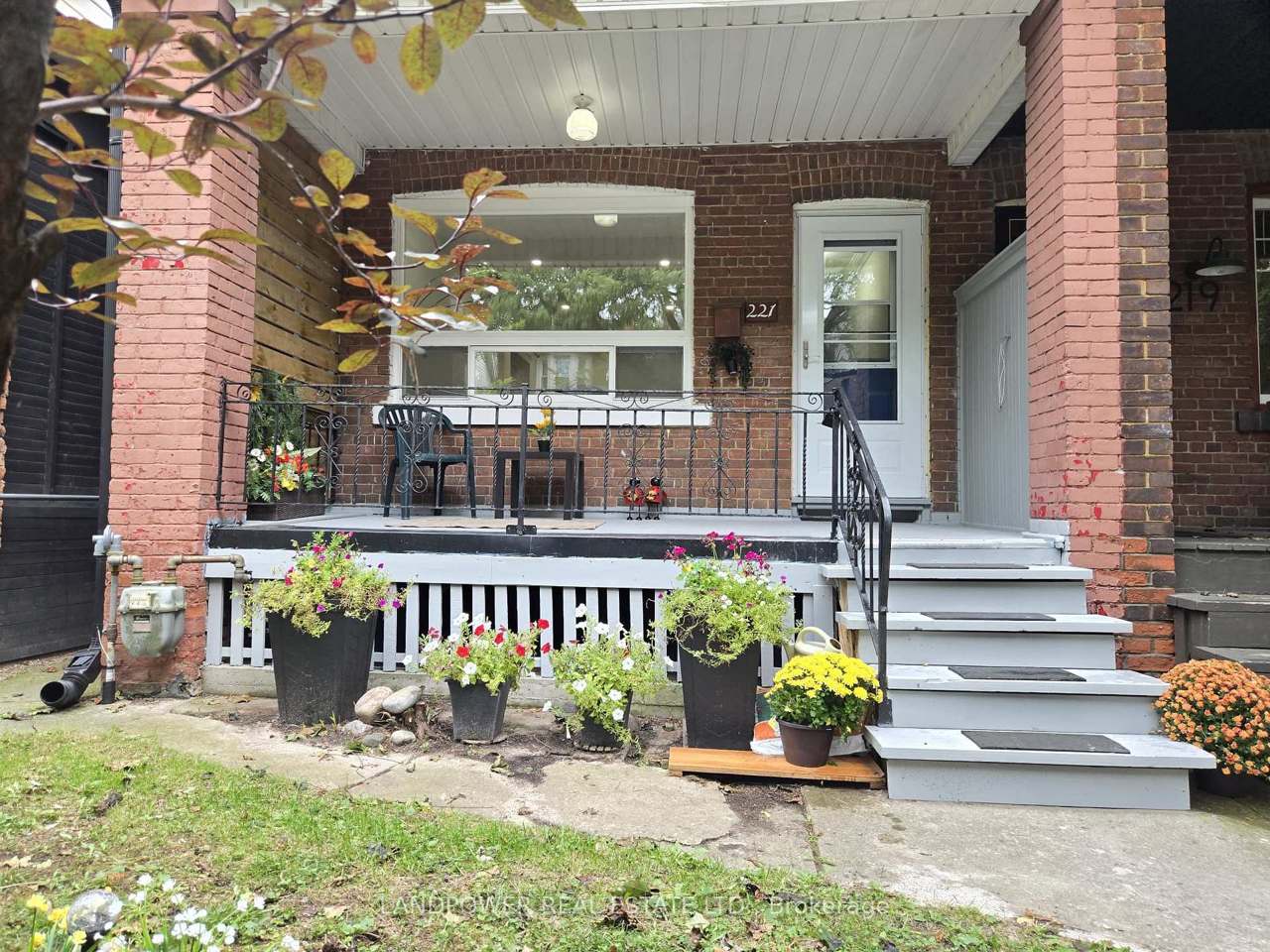 221 Riverdale Avenue, Toronto, ON M4K 1C4