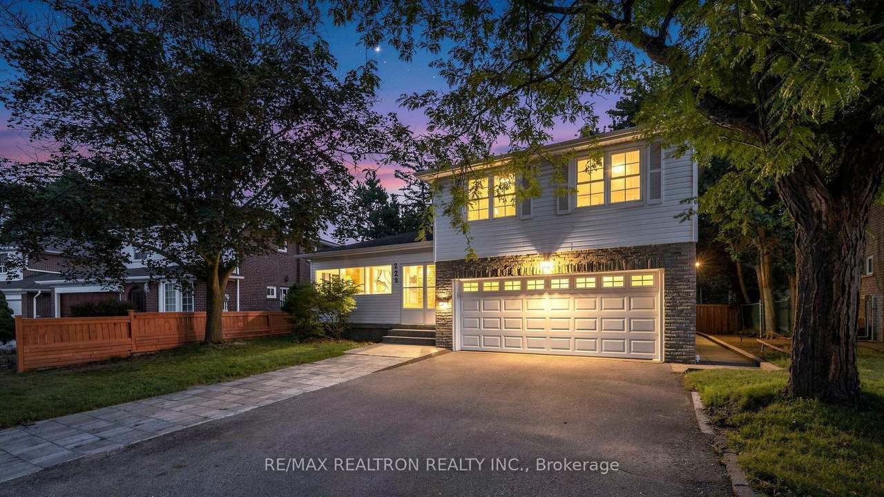 229 CHARTLAND Boulevard S, Toronto, ON M1S 2S4