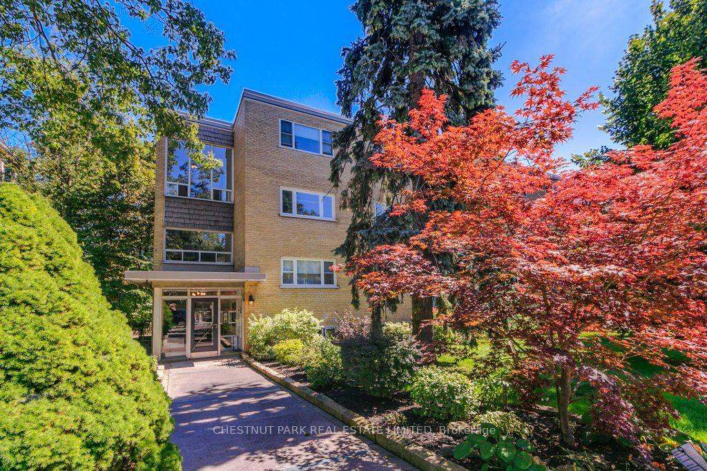 75 Scarborough Road 201, Toronto, ON M4E 3M4