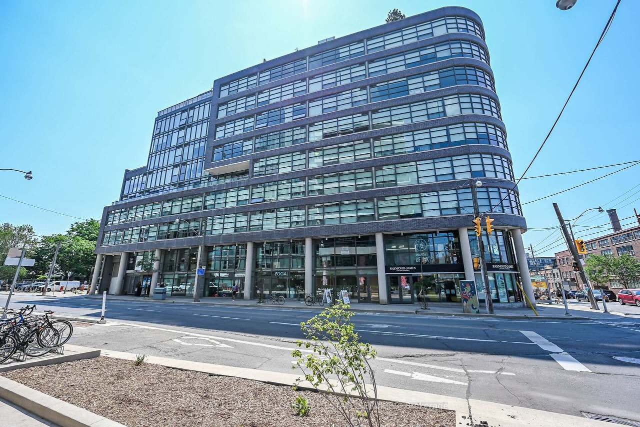 1201 Dundas Street E 902, Toronto, ON M4M 1S2