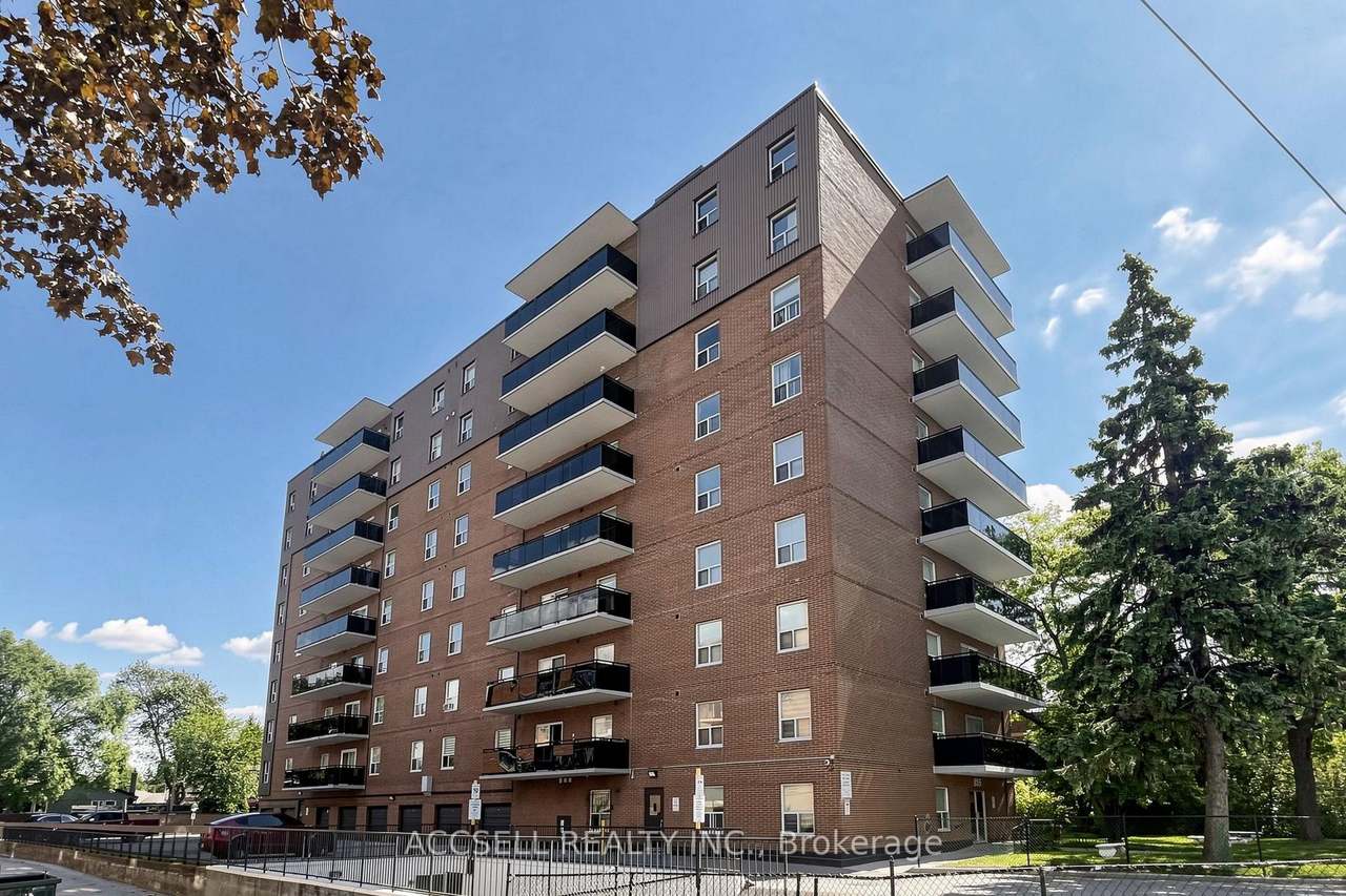 855 Kennedy Road 901, Toronto, ON M1K 2E3