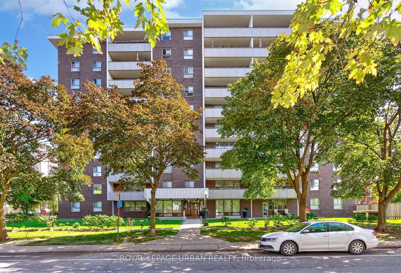 1135 Logan Avenue 703, Toronto, ON M4K 3Y2