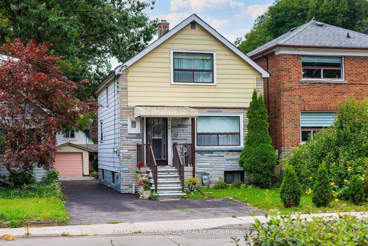 36 Mcdonald Avenue, Toronto, ON M1L 3Y8