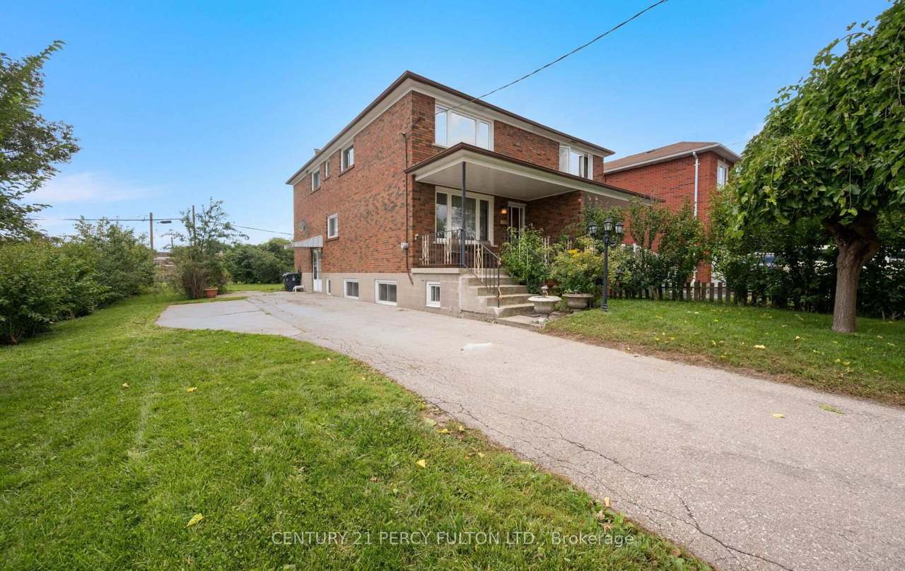 27 Willingdon Avenue, Toronto, ON M1N 2L1
