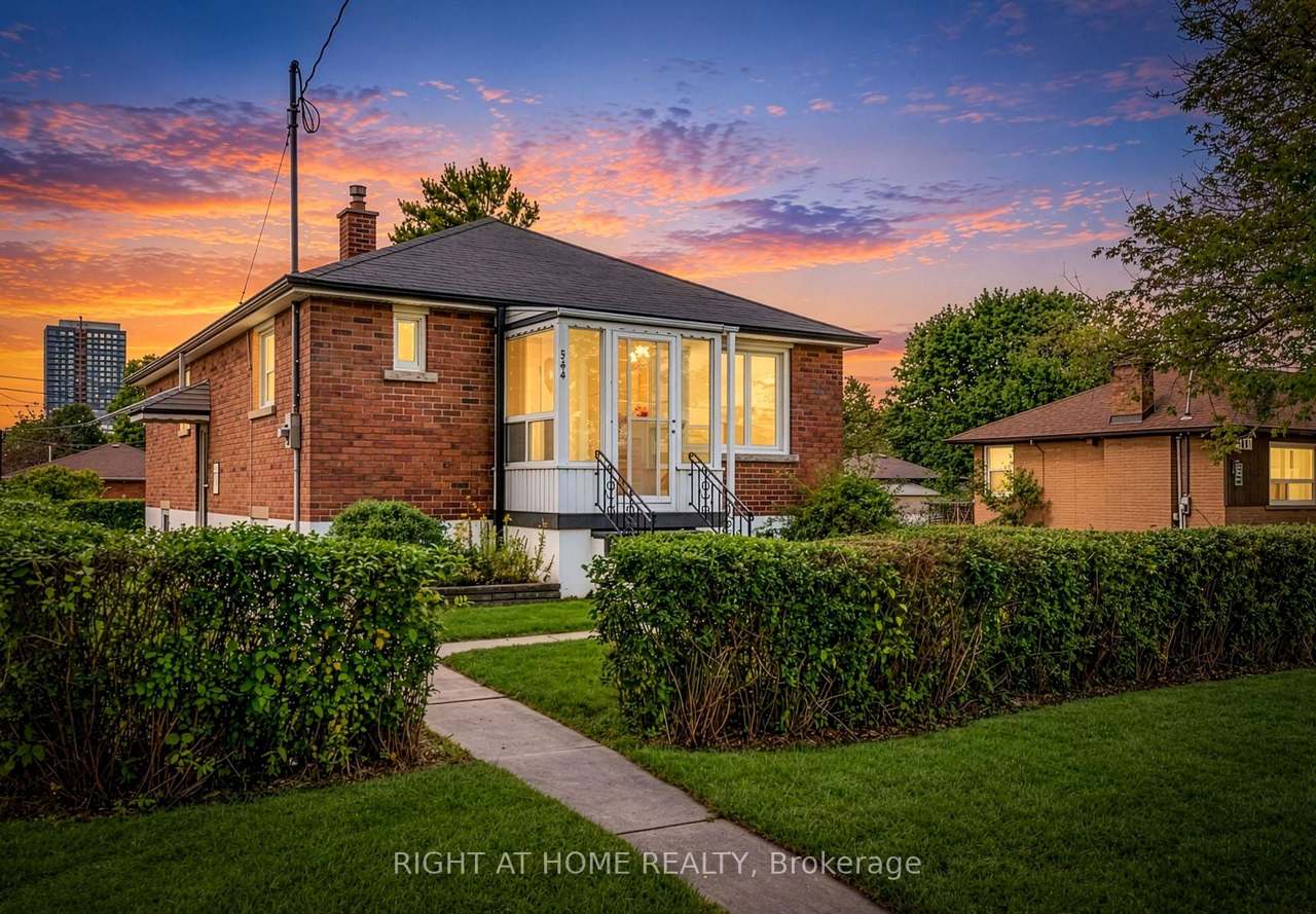 544 Brimley Road, Toronto, ON M1J 1A8
