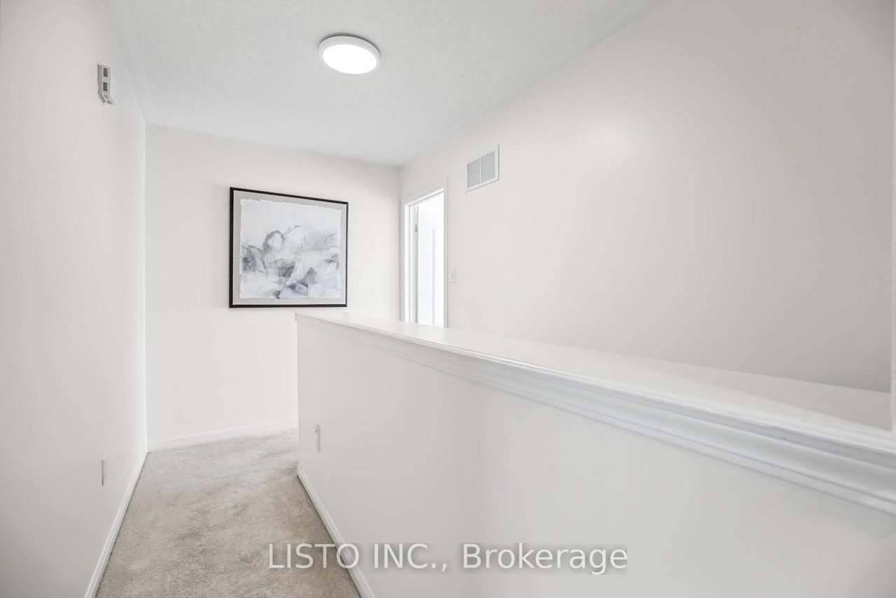 15 Mantis Road, Toronto, ON M1X 1W4