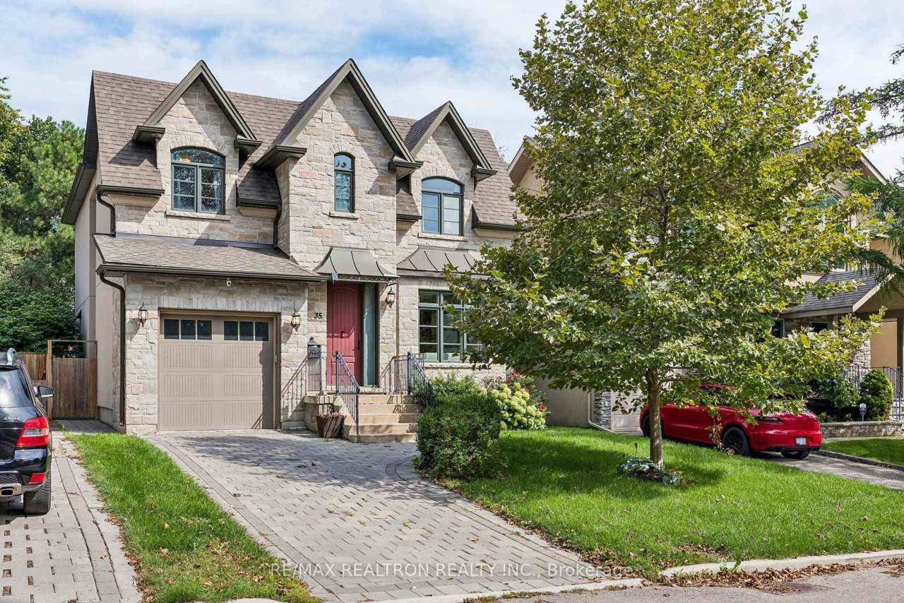 35 Neilson Avenue, Toronto, ON M1M 2S3