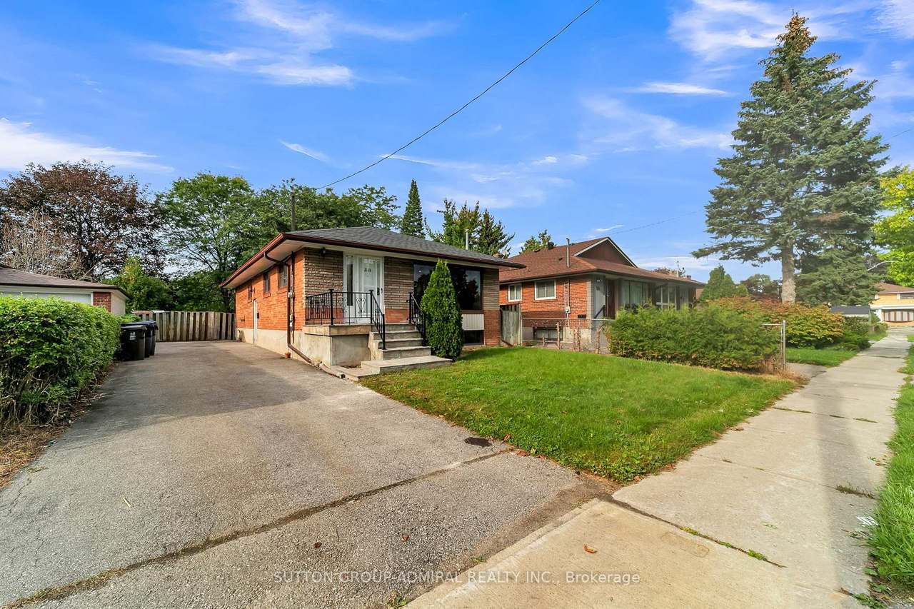 58 Rochman Boulevard E, Toronto, ON M1H 1S2