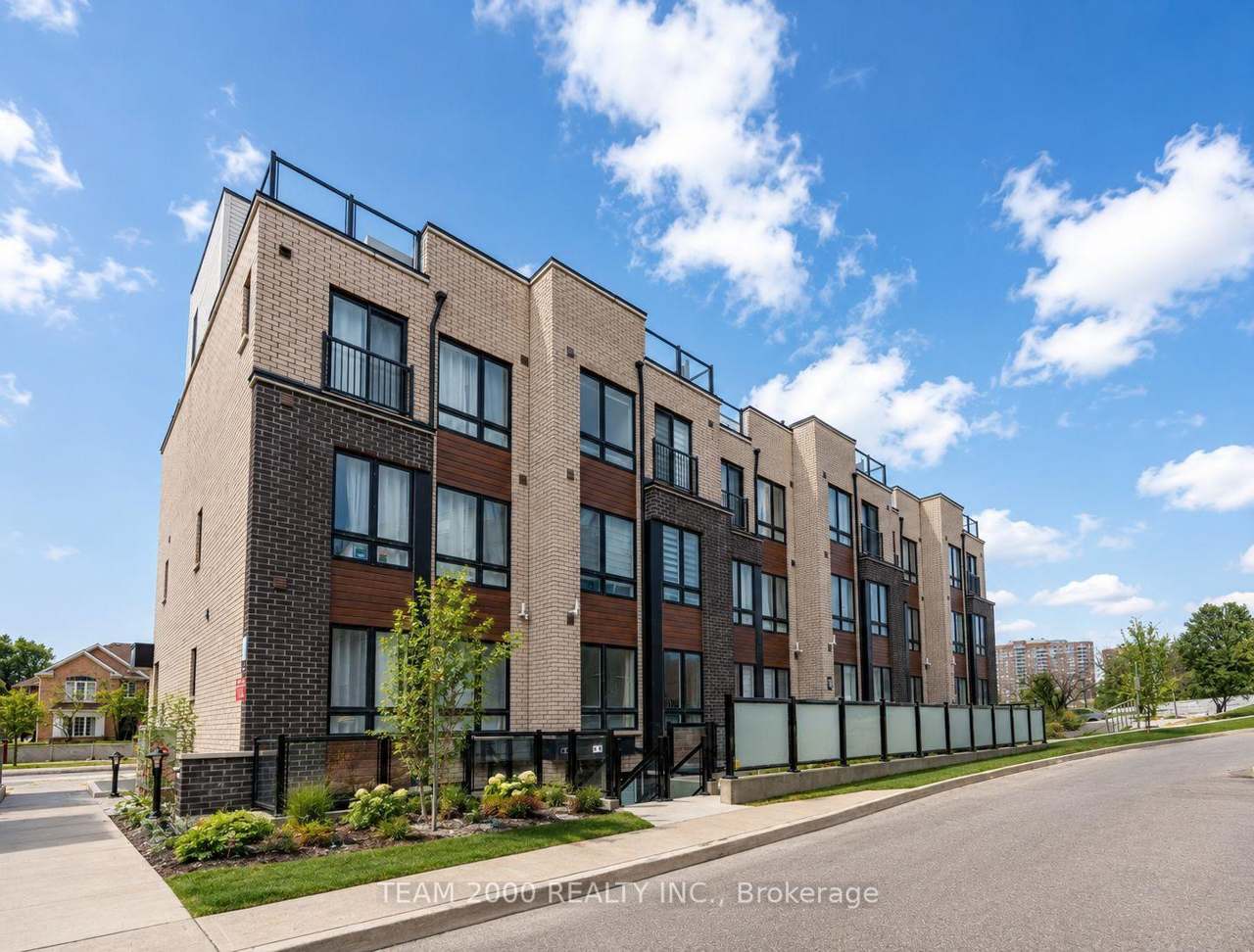 255 McLevin Avenue 1, Toronto, ON M1B 0E8