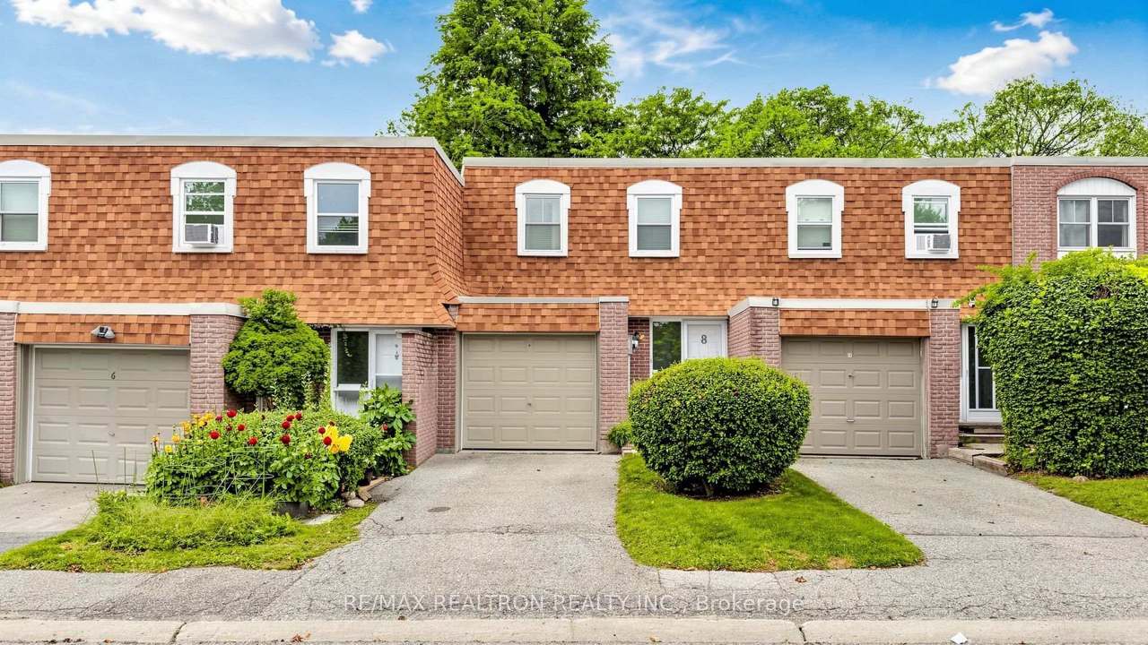 850 Huntingwood Drive 8, Toronto, ON M1T 2L9