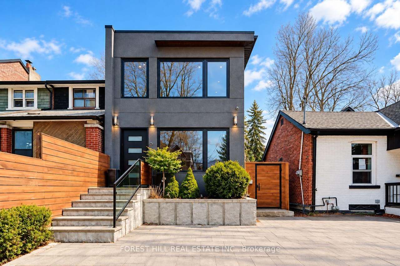245 Ashdale Avenue, Toronto, ON M4L 2Y8