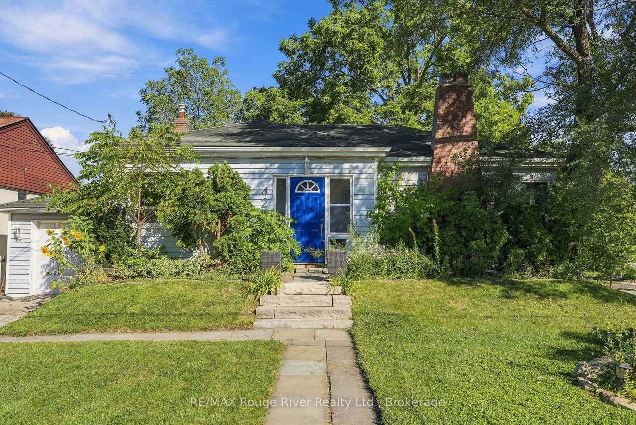 42 Anson Avenue, Toronto, ON M1M 1X3