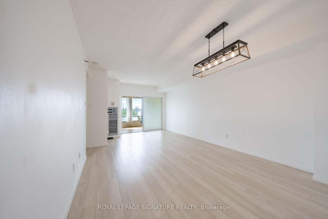 5800 Sheppard Avenue E 316, Toronto, ON M1B 5J7