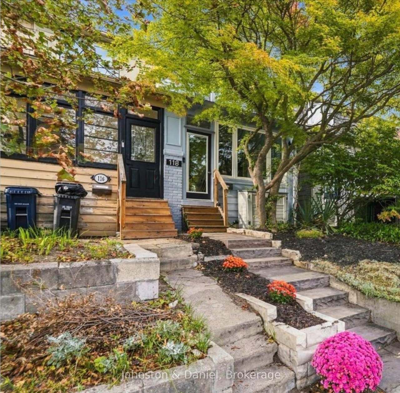 118 Merrill Avenue E, Toronto, ON M4C 1C9