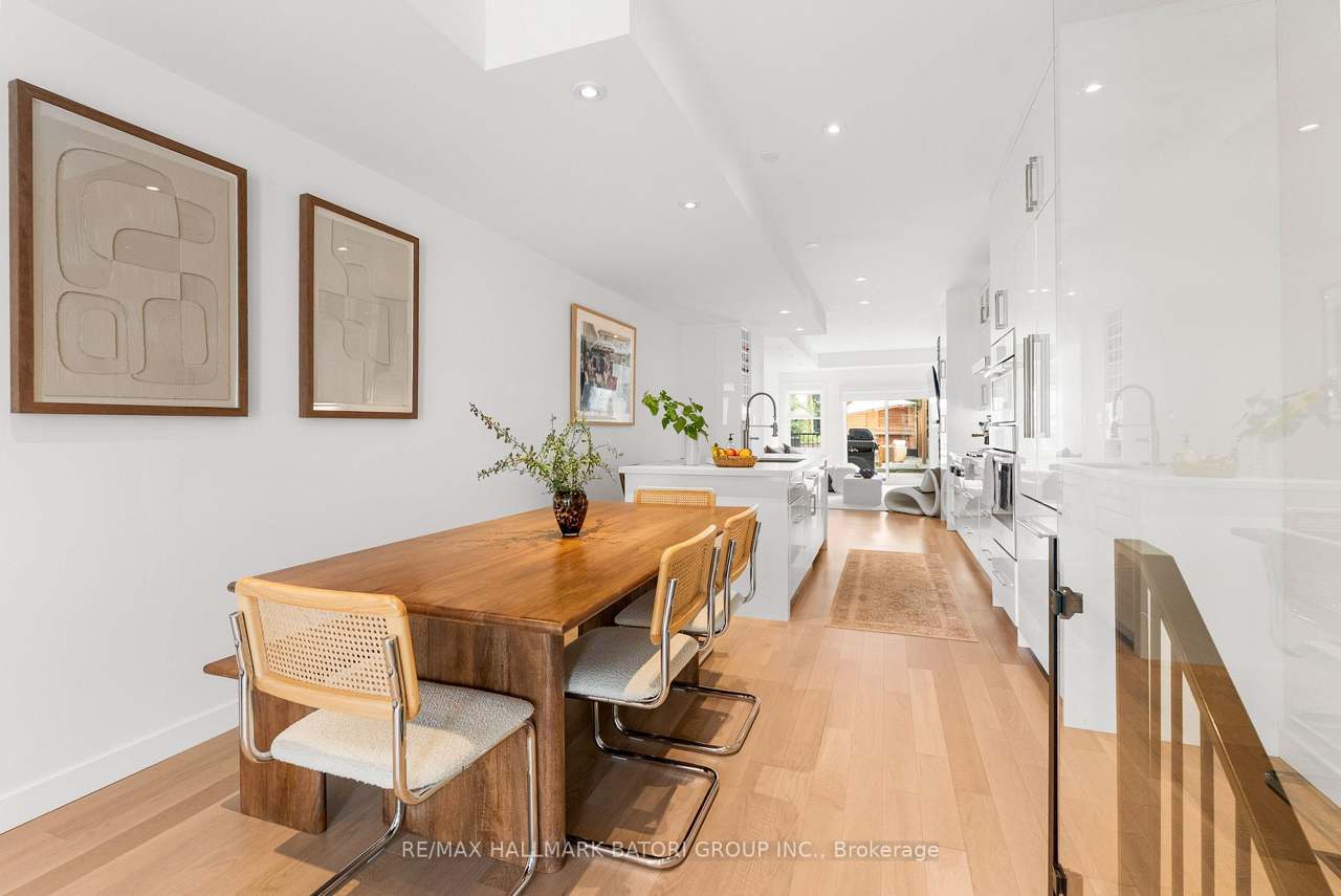 433 Ashdale Avenue, Toronto, ON M4L 2Z3