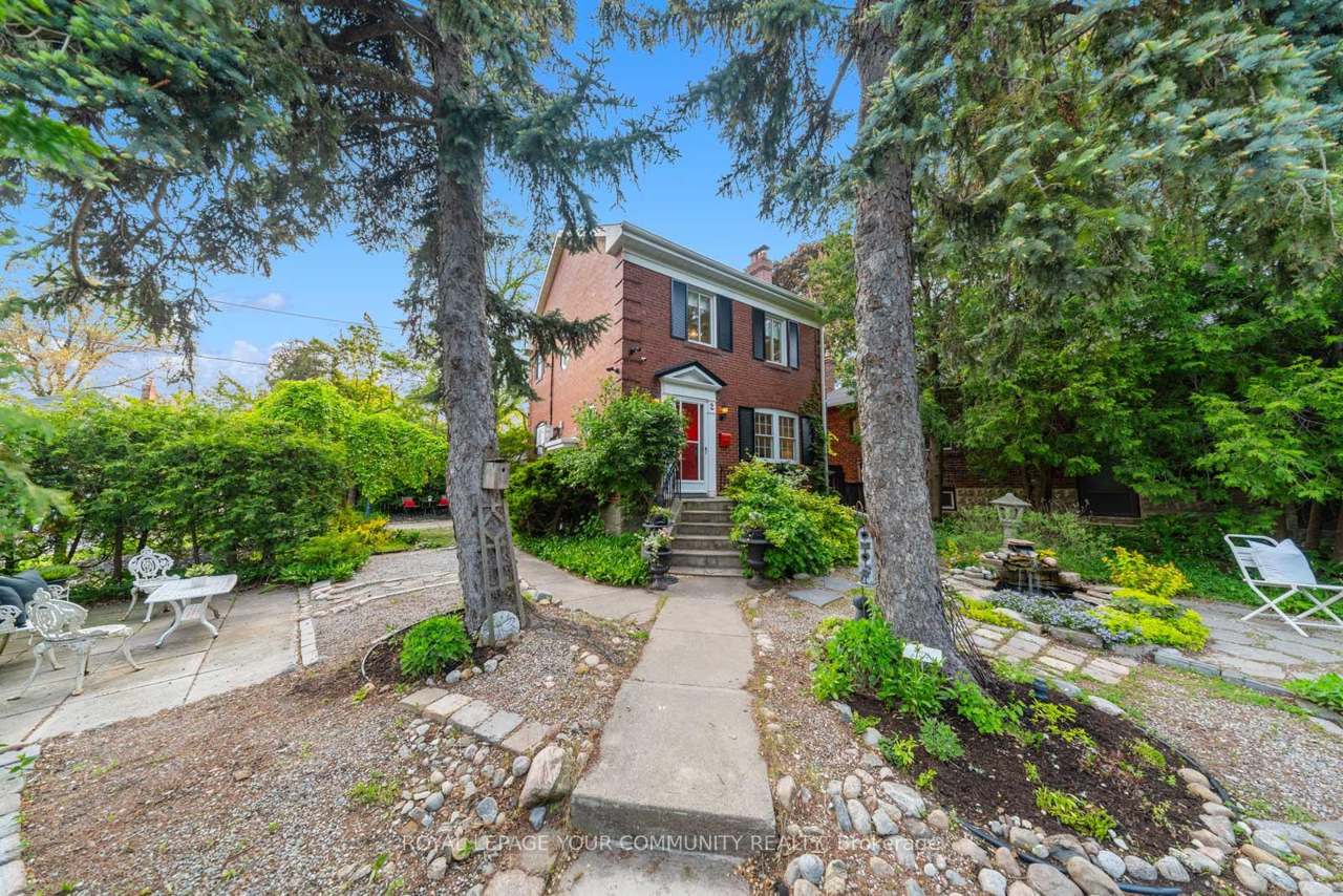 2 Four Oaks Gate, Toronto, ON M4J 2X2